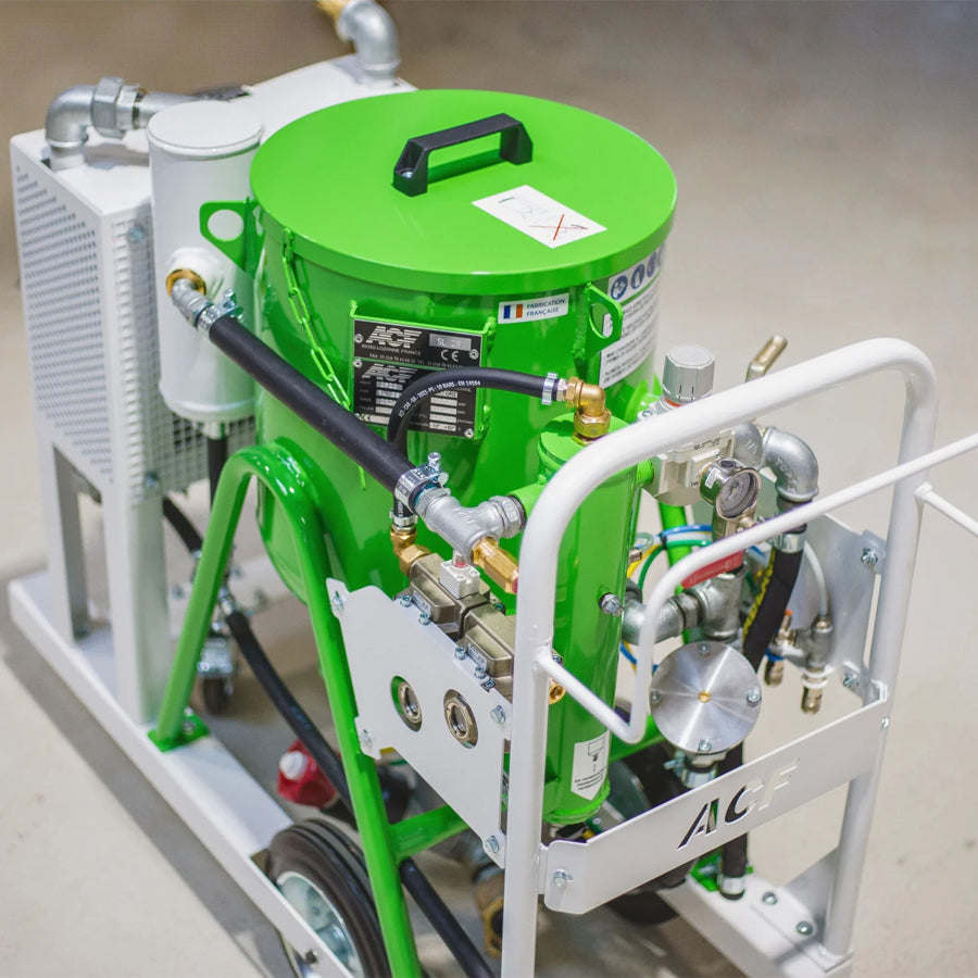 ACF Low Pressure Blasting Device SL 28 Complete, 24 Liter capacity, 0.1 to 7 bar blasting pressure, with integrated refrigerant dryer