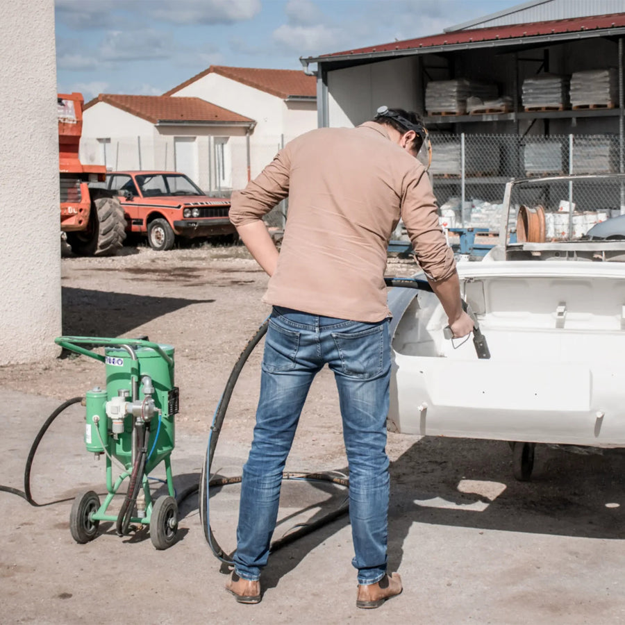 ACF Low Pressure Blasting Device Topolino, 18 Liter capacity, 0.5 to 7 bar blasting pressure, also available as a complete set with compressor